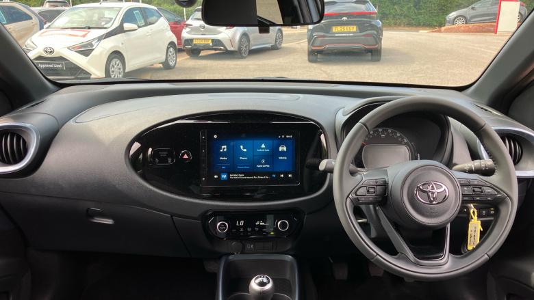 Toyota Aygo X 1.0 VVT-i Edge 5dr Petrol Hatchback